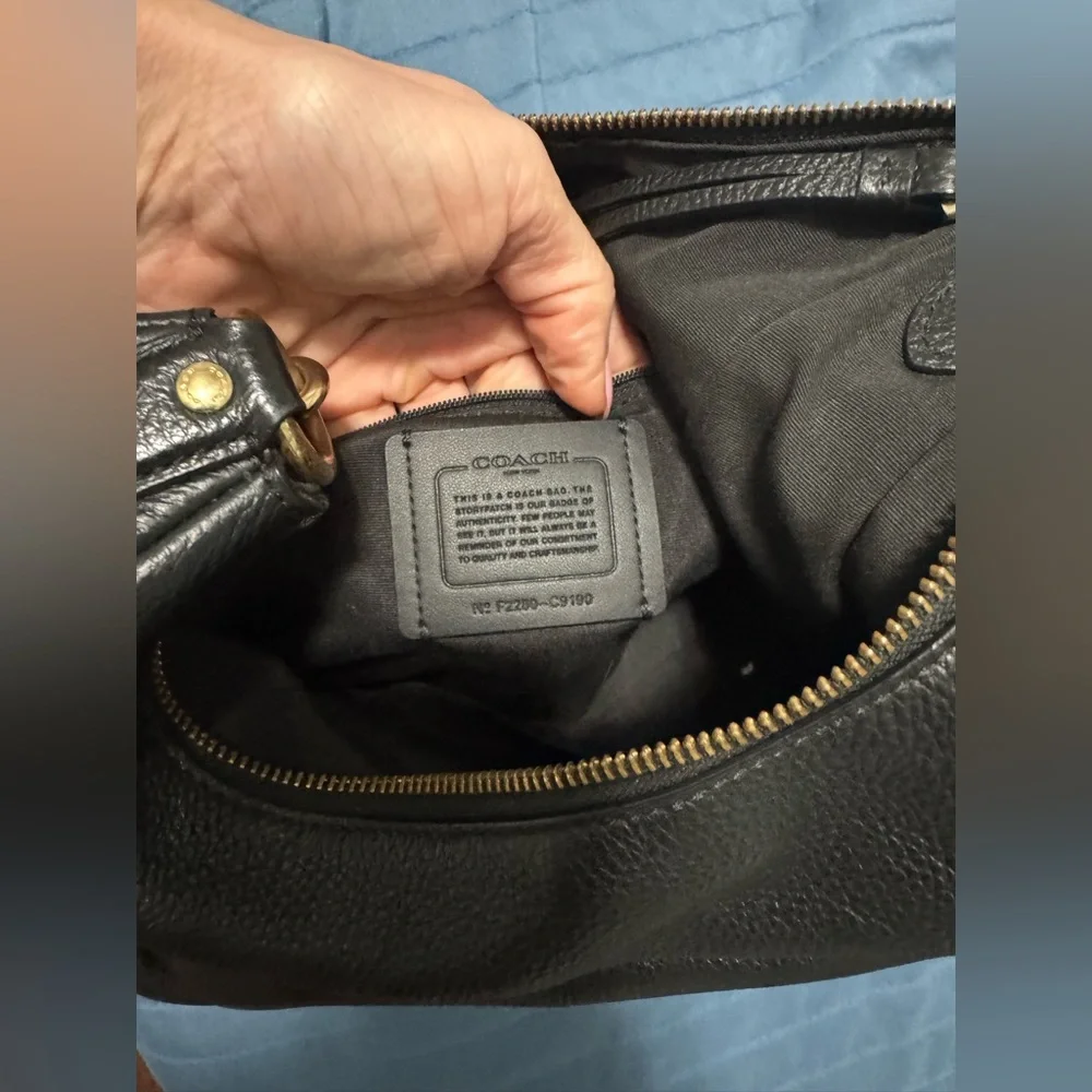 Coach Black Pebbled Leather Shoulder Bag with Gold Hardware - Picture 3 of 3